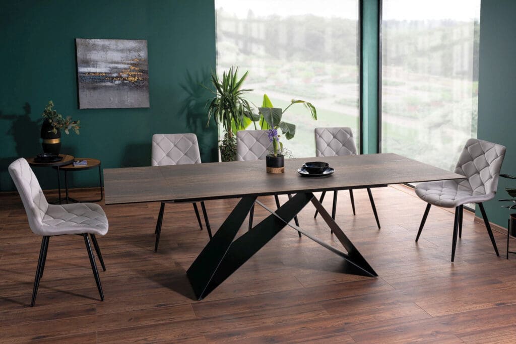 Eleganter Esstisch Westin in edler Holzoptik